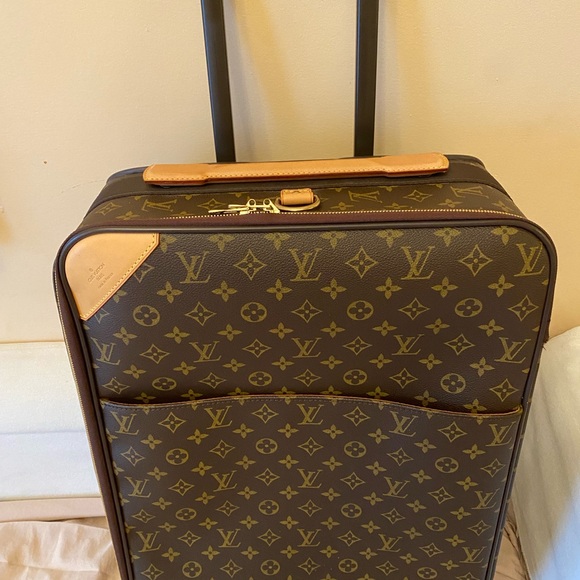 Authentic Louis Vuitton pegase 55 monogram carry on monogram - Picture 2 of 11